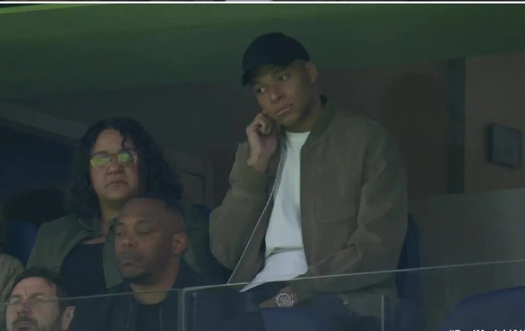 Les fans du Real Madrid Boo Kylian Mbappe après l’apparence de Bernabeu