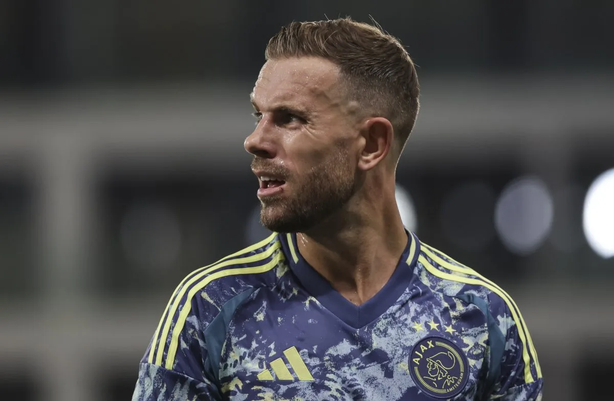 Jordan Henderson de l’Ajax près de Monaco Move