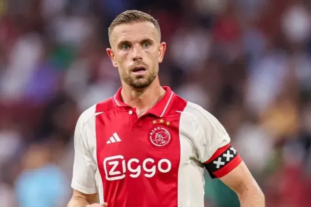 Jordan Henderson a fait un pourboire émotionnel à l’ancien club avec Ajax Future incertain après l’effondrement du titre