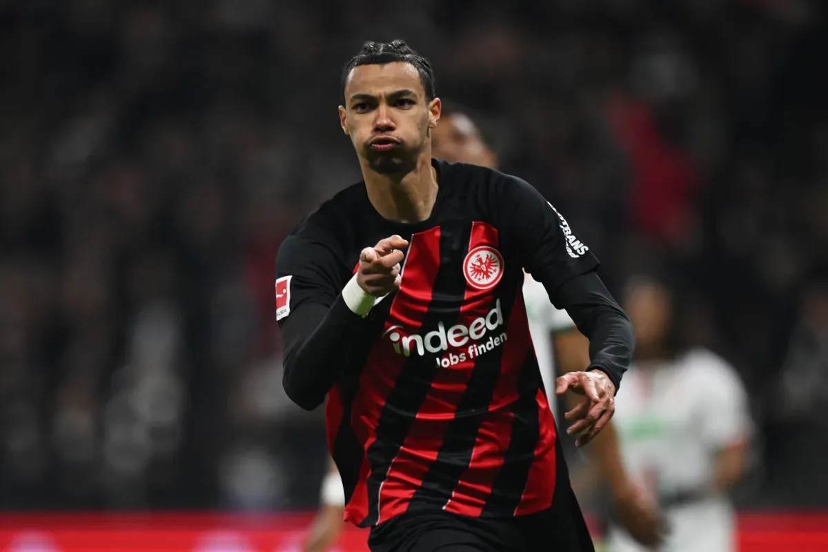 Rival de Liverpool Chelsea en ouvrant les pourparlers avec Hugo Ekitike