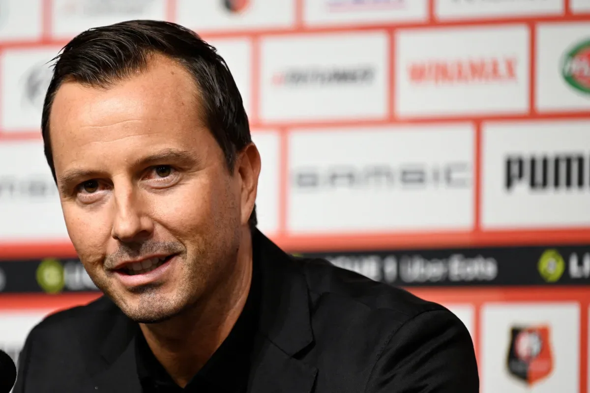 Julien Stéphan sur Queens Park Rangers Shortlist Managerial