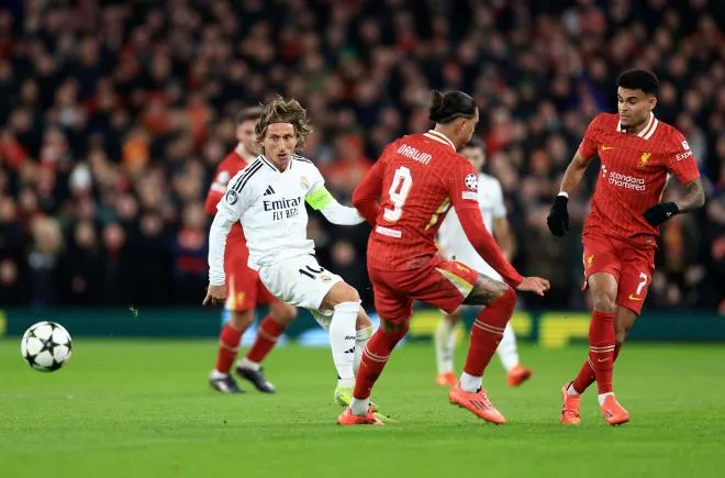 « On ne gagne pas la Ligue des Champions maintenant » – Luka Modric calme après la défaite du Real Madrid à Liverpool