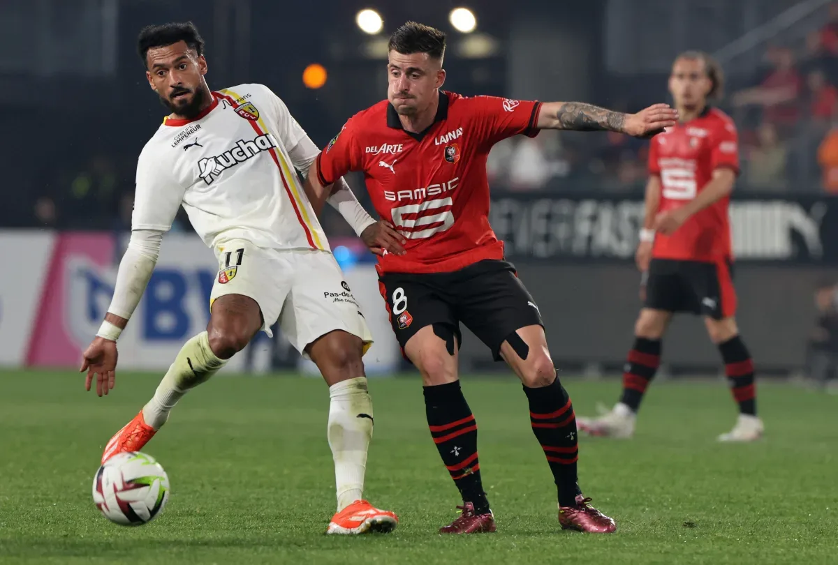 Nice entame des discussions avec Rennes pour le milieu de terrain en disgrâce Baptiste Santamaria