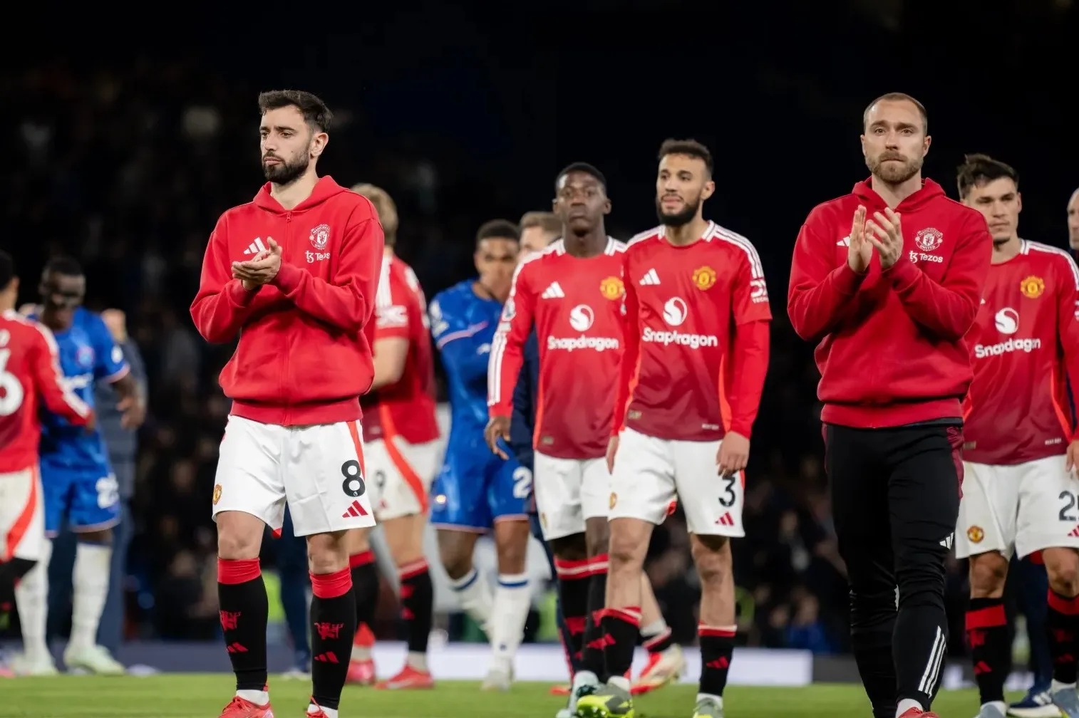 Man Utd n’accueillera pas de défilé de victoire s’ils remportent la Ligue Europa – par respect pour des centaines de membres du personnel haché