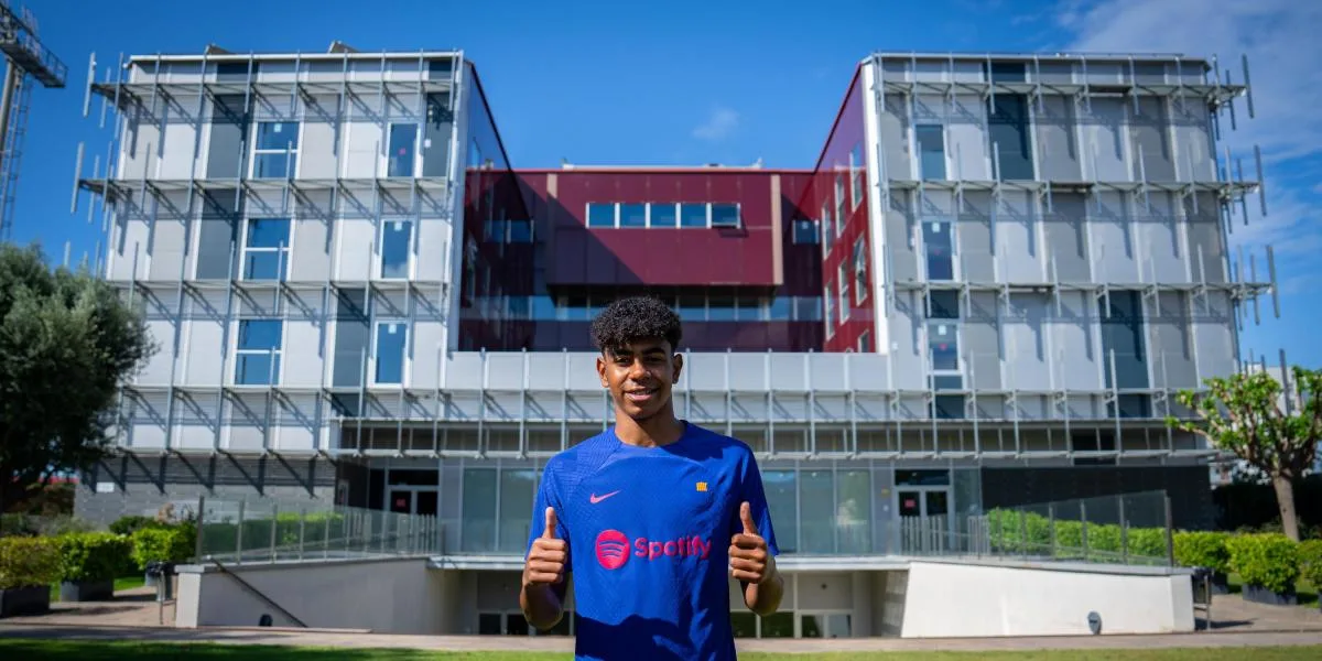 Lamine Yamal surprend les enfants de La Masia avec des cadeaux coûteux