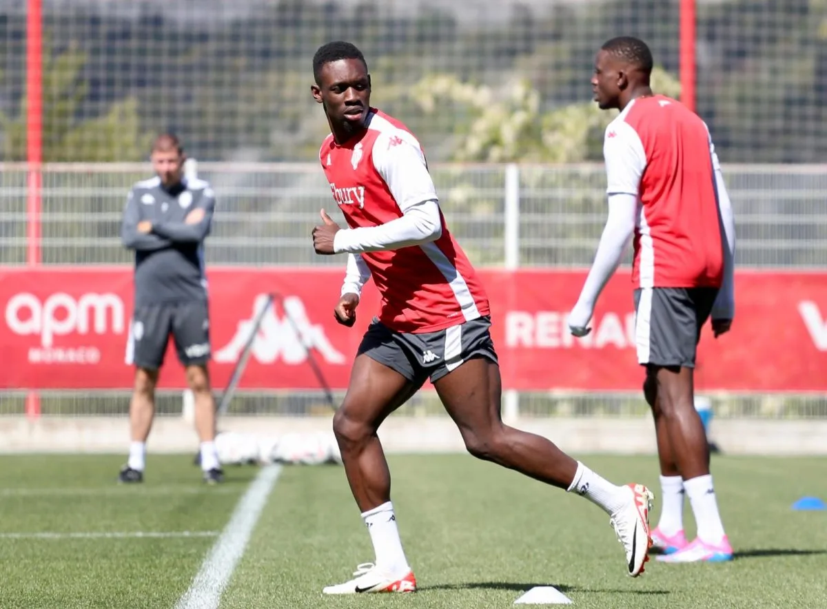 Adi Hütter Allays Folarin Balogun Inquiétude des blessures
