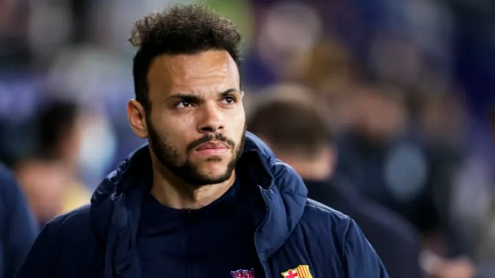 L’ancien joueur de Barcelone fait le premier pas vers le rachat de l’Espanyol