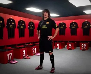 Maillot FC Barcelone 2011-2012 extérieur Puyol