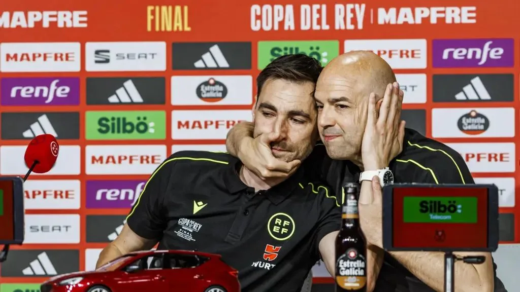 La conférence de presse et les larmes qui se déroulent de l’arbitre du Real Madrid Fury