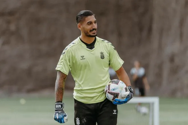 Las Palmas confirme la résiliation du contrat Alvaro Valles