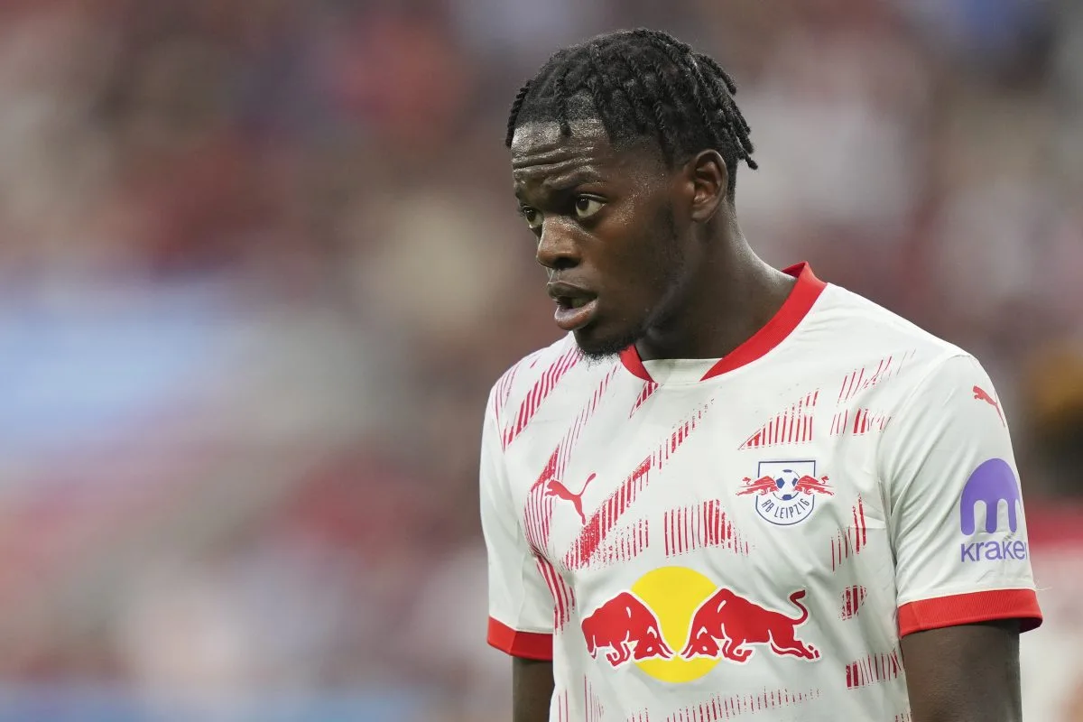 Le Real Madrid surveille Castello Lukeba du RB Leipzig