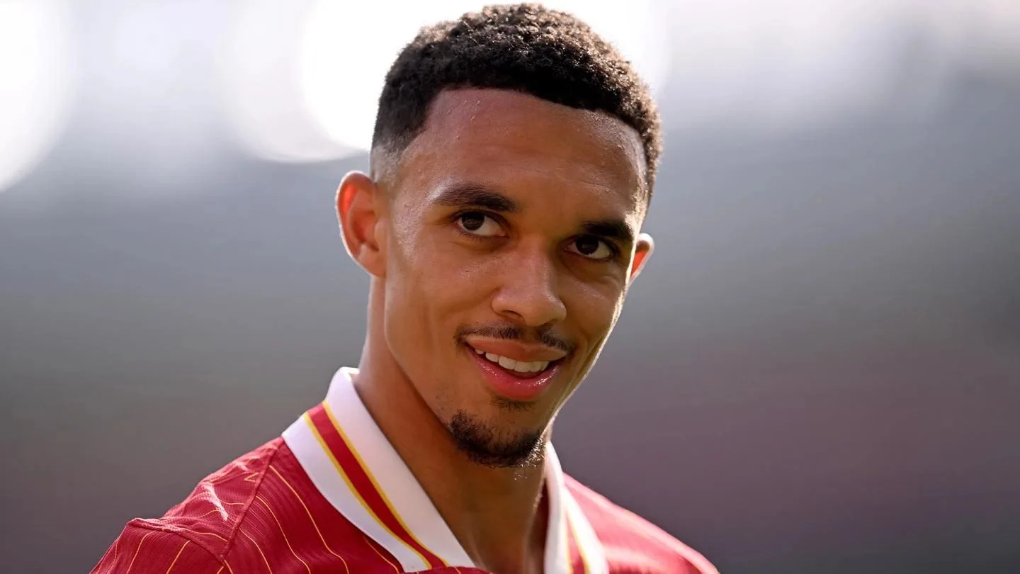 Liverpool Eye Barca cible le remplacement de Trent Alexander-Arnold