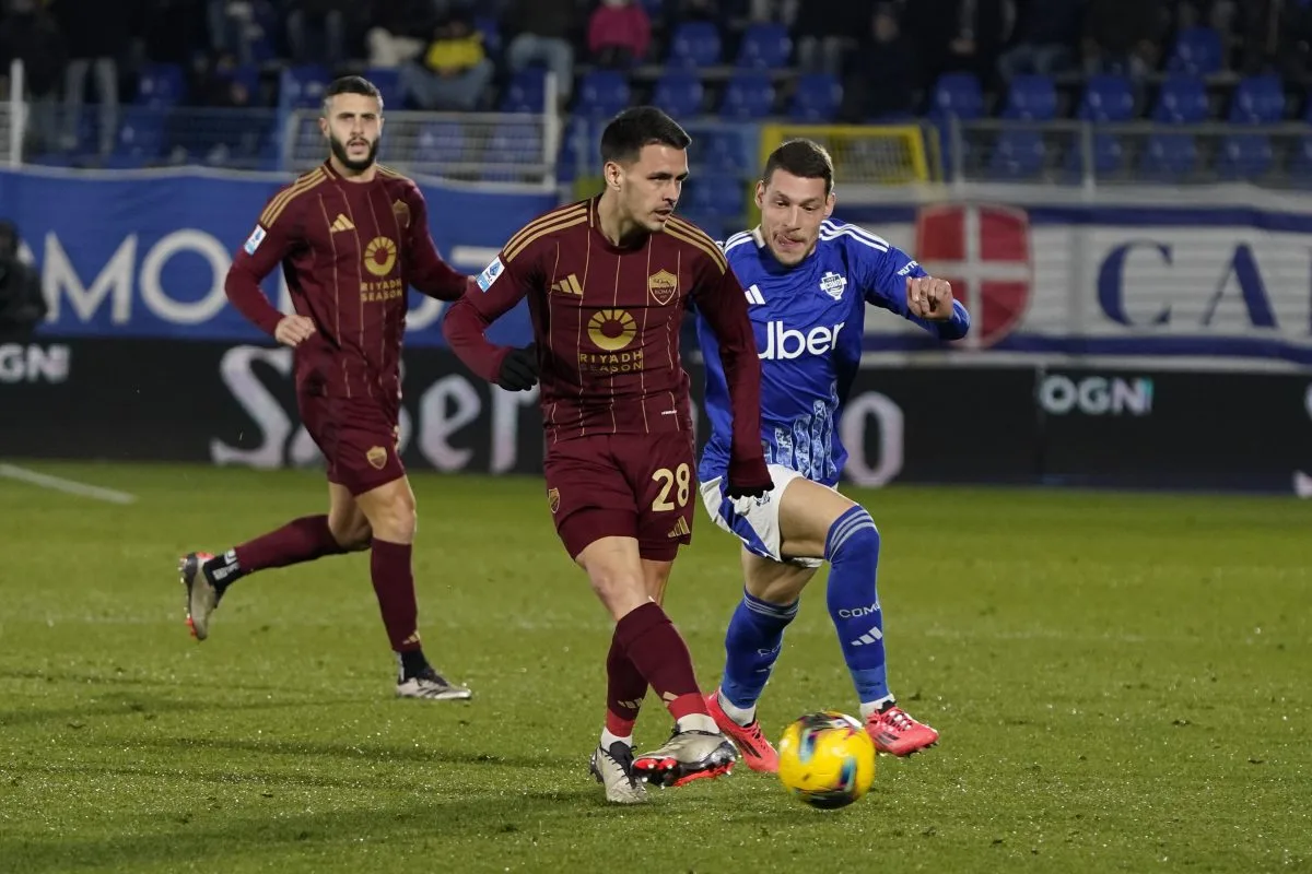 Sunderland enquire about Roma midfielder Enzo Le Fée