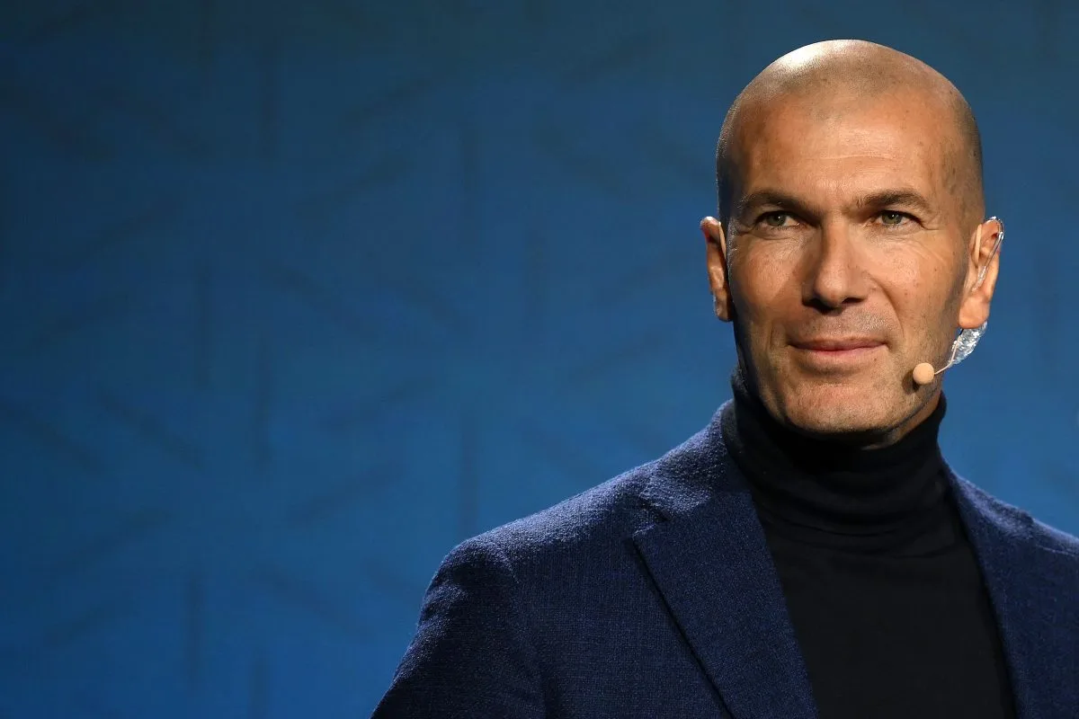 Zinédine Zidane est le principal candidat pour remplacer Didier Deschamps au poste de sélectionneur de l’équipe de France.