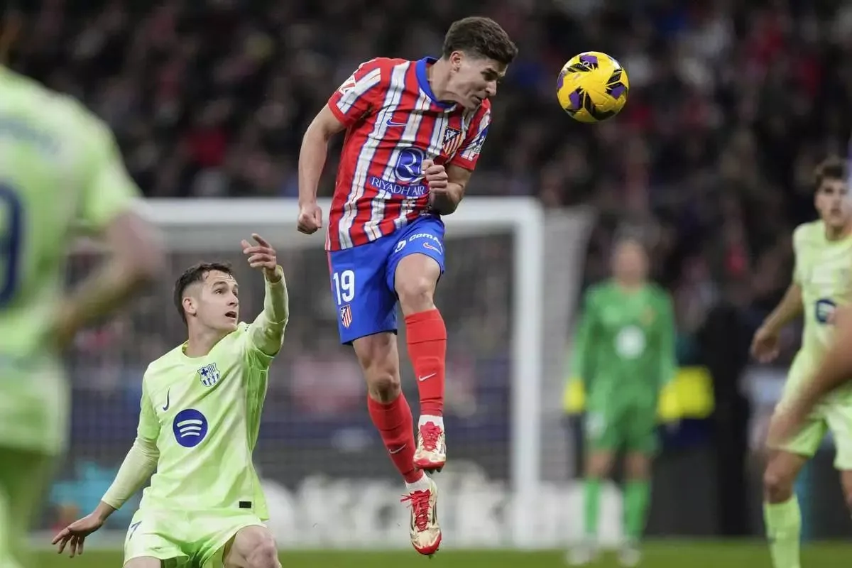 Diego Simeone révèle une méthode surprise pour motiver Julian Alvarez
