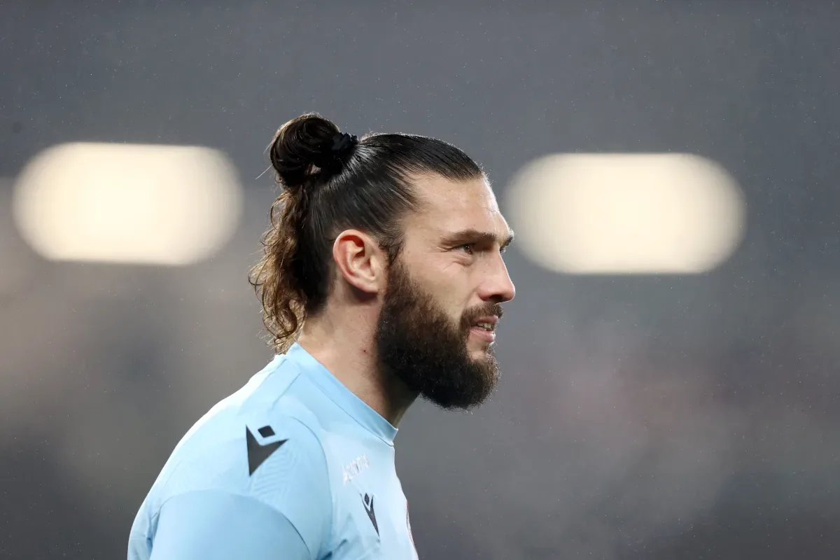 Andy Carroll gagnant moins que le salaire minimum à Bordeaux