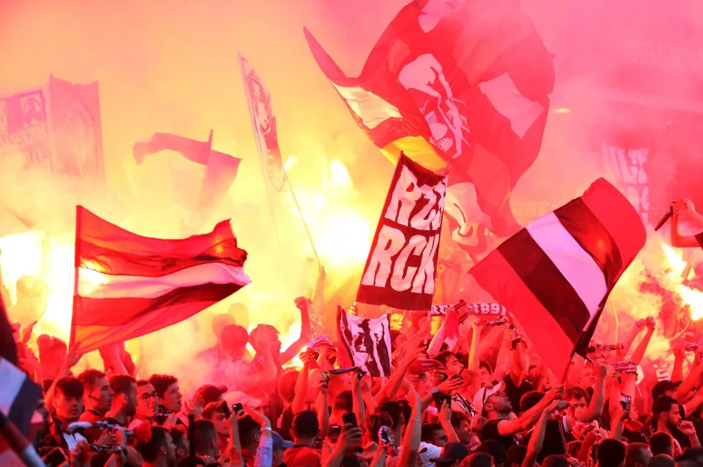 Un fan frustré de Rennes tire un coup de feu après la défaite du week-end