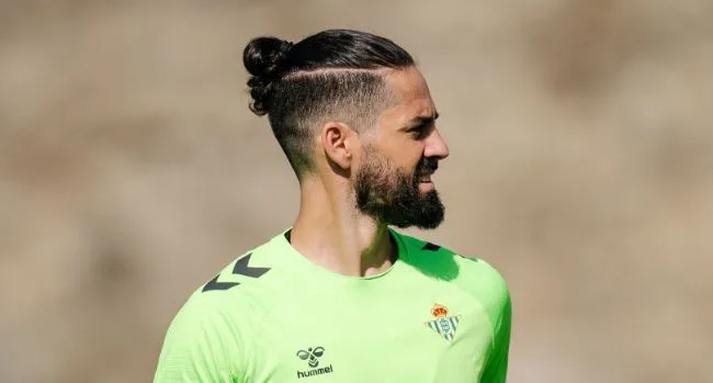 Le Real Betis positif sur Isco alors que la date de retour est fixée pour le meneur de jeu talismanique