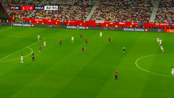 Regarder: Barcelone ramenez-le à 2-2 contre le Real Madrid alors que Ferran Torres score