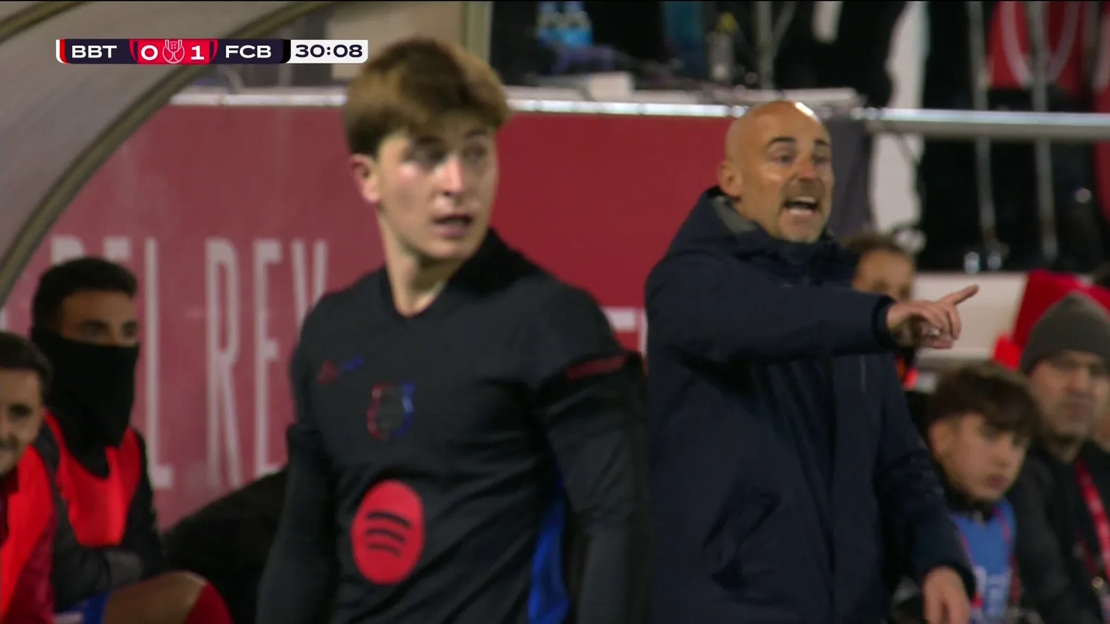 REGARDER: Robert Lewandowski marque le deuxième but rapide pour Barcelone