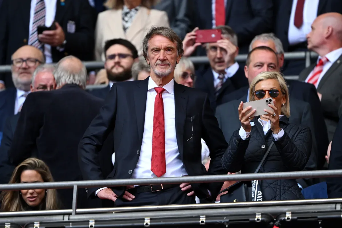 INEOS de Jim Ratcliffe Regardant OGC Nice Sale