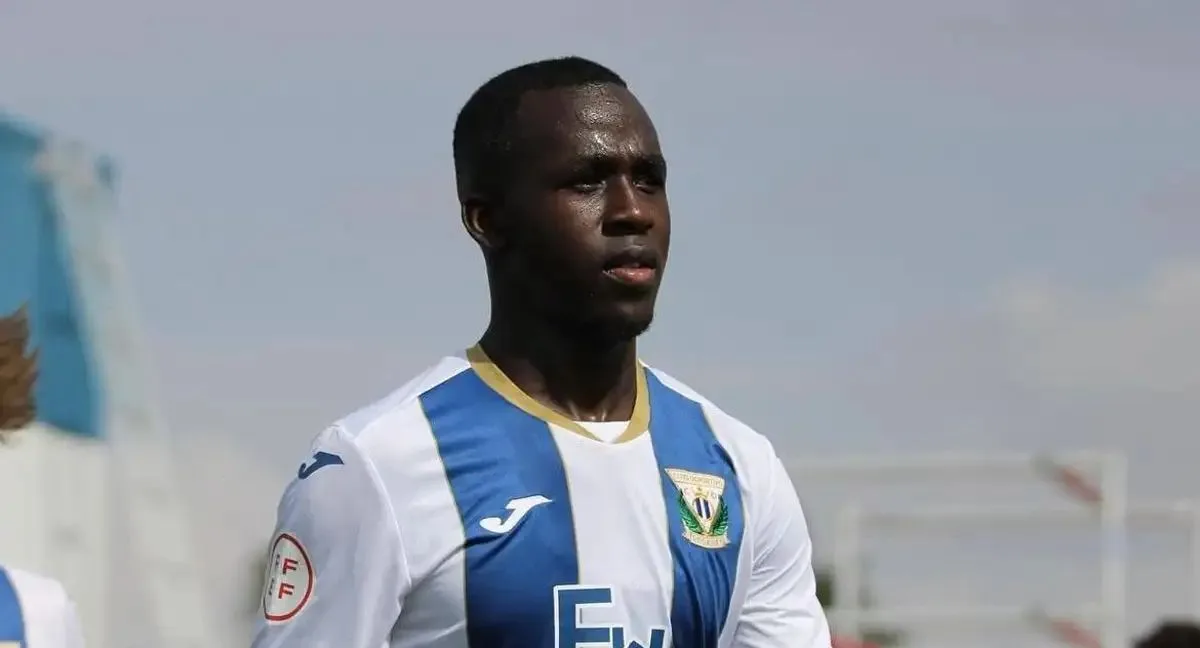 Le Real Madrid achève la signature d’un défenseur adolescent très apprécié