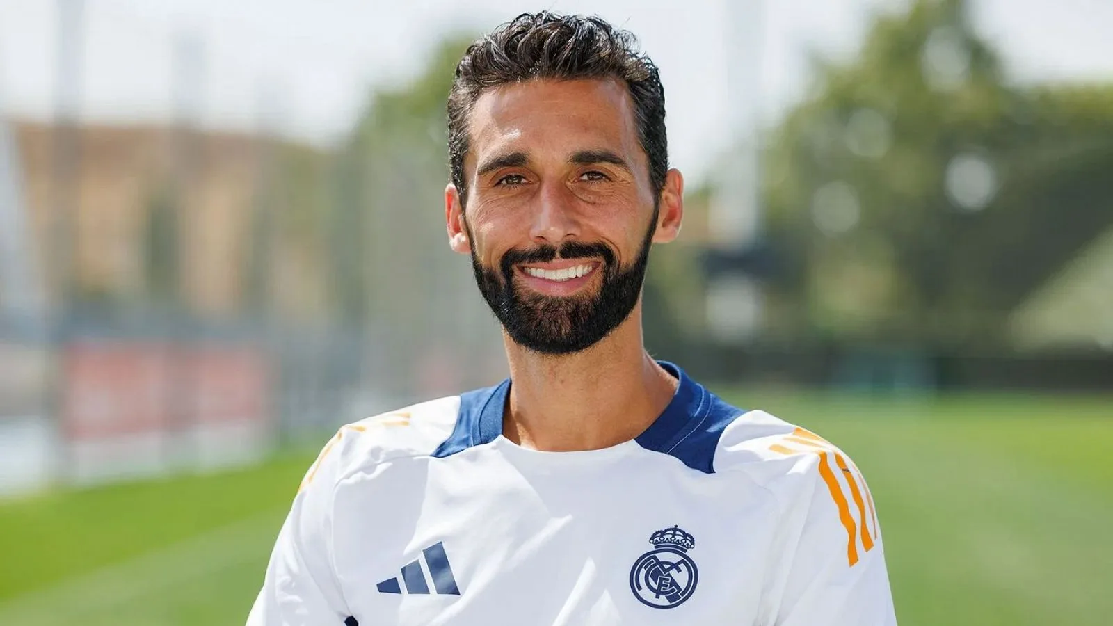 Real Madrid confirme le remplacement de Raul Gonzalez