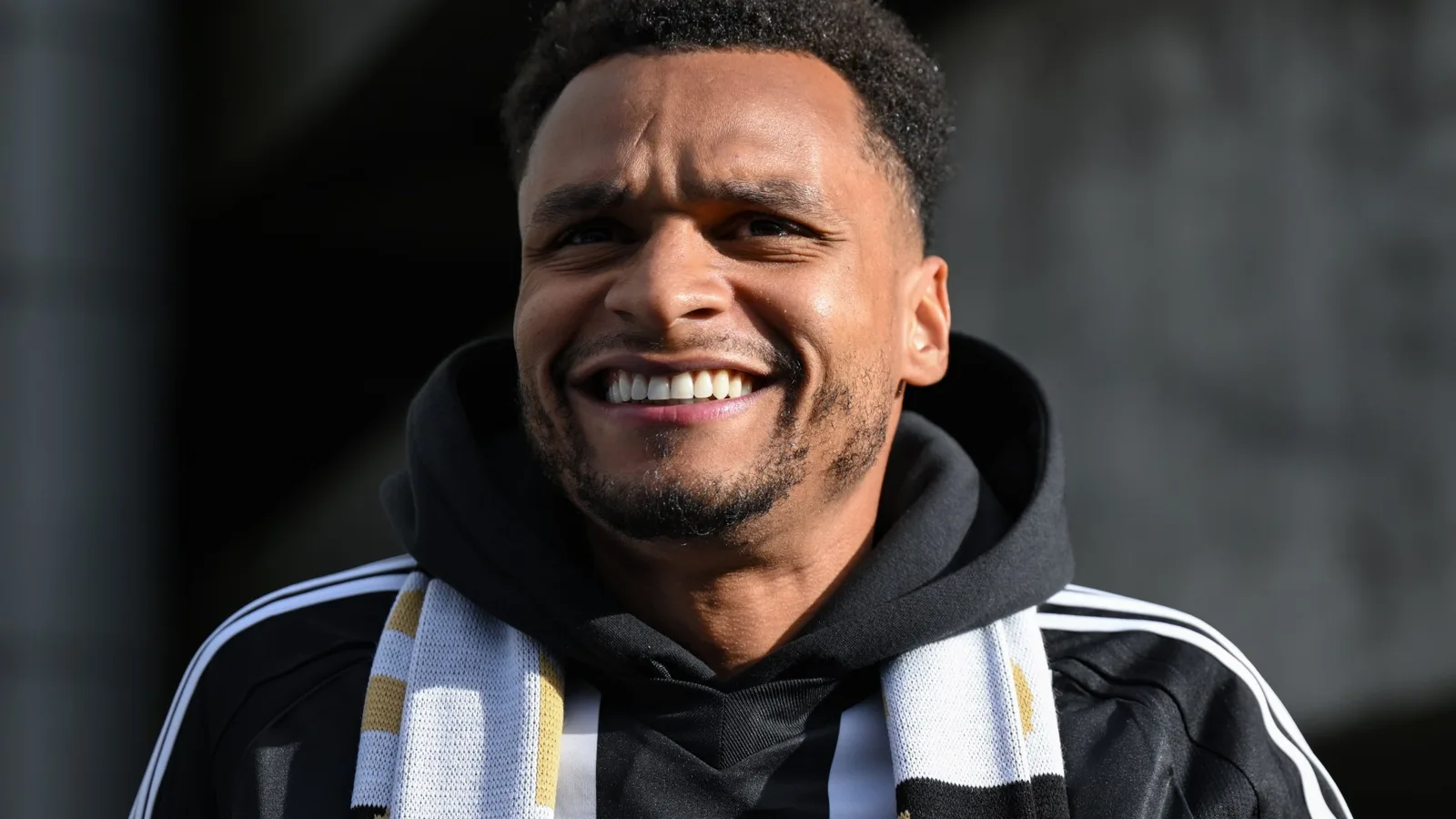 La star de Newcastle cible en imitant Dan Burn après le rêve de la Coupe du Carabao et Eyes Angleterre Dream de la Coupe du monde sous Thomas Tuchel