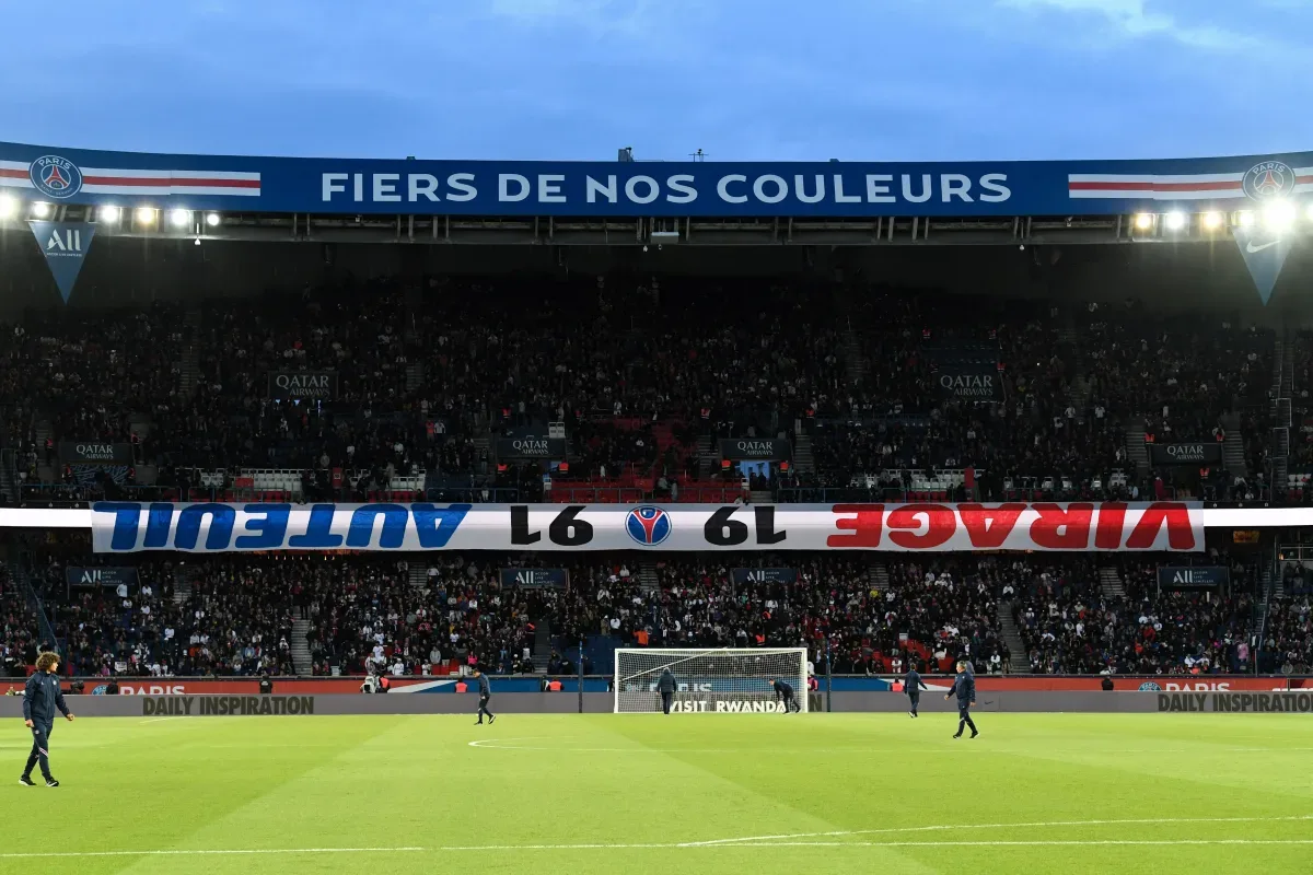 Le passage de OUMAR CAMARA du PSG aux Rangers en doute