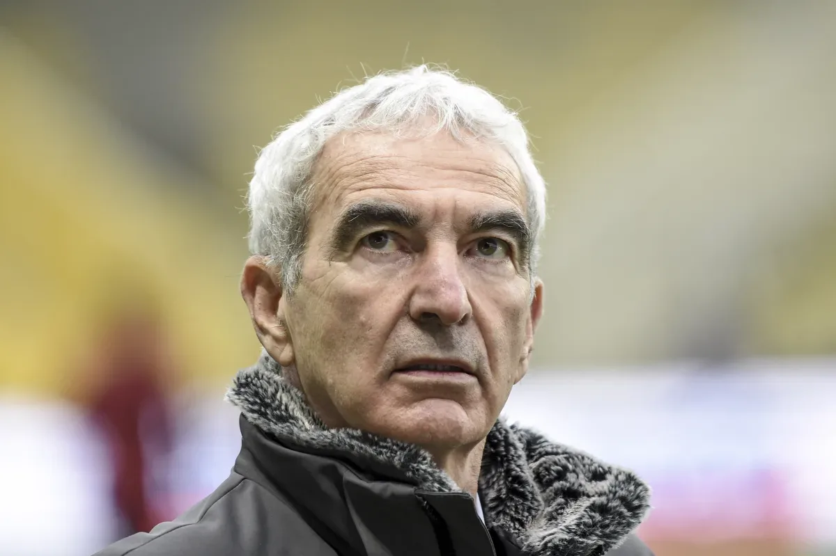 «  L’équipe sera plus sereine  » – Raymond Domenech pèse sur la décision de Didier Deschamps de démissionner