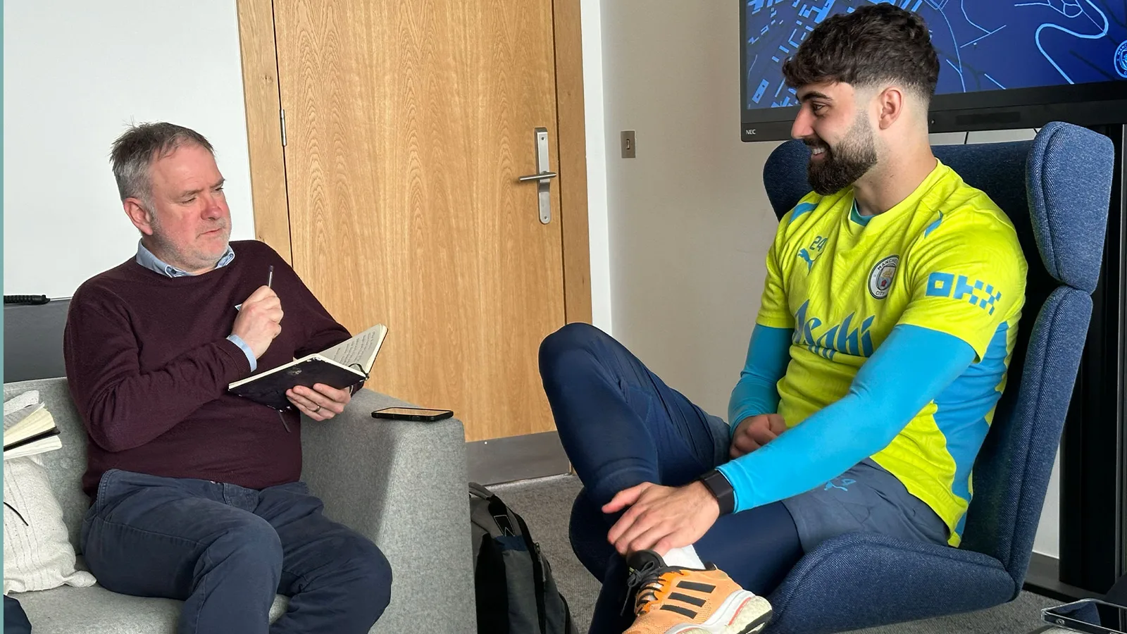 Gvardiol est «  Crossword King  » qui a acheté une maison à son pêcheur et aide à diriger Man City à travers les eaux agitées