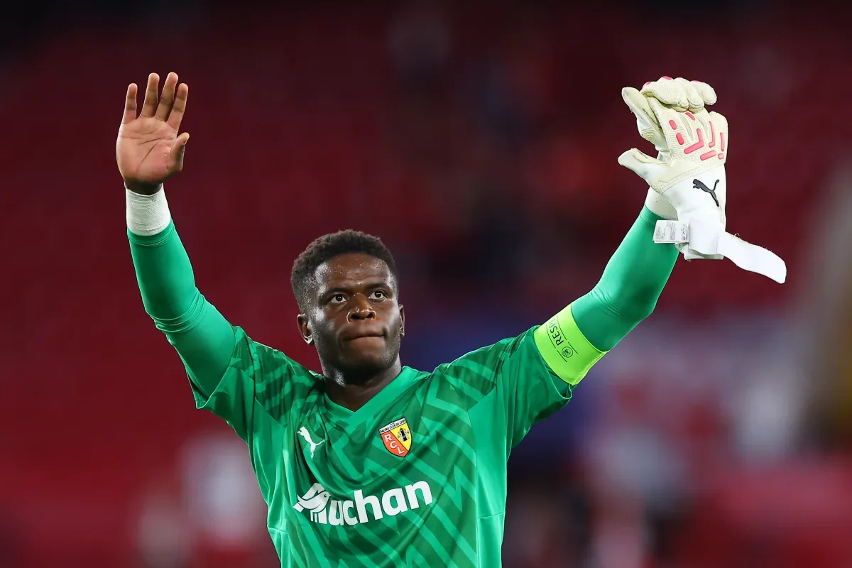 PROFIL | Brice Samba toujours aussi fiable pour Lens
