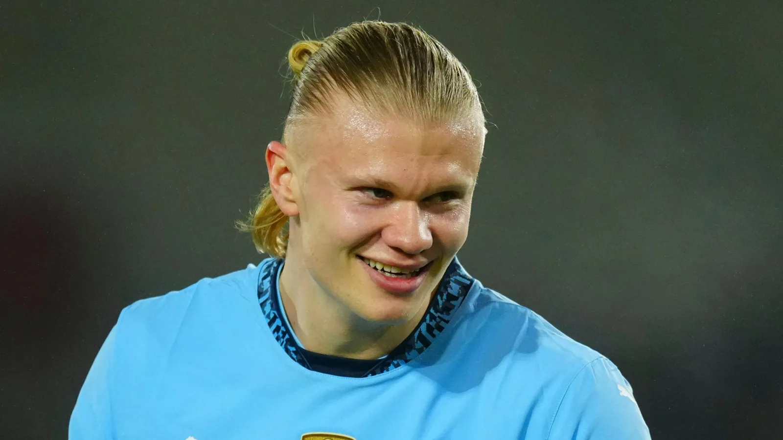 Le nouveau contrat stupéfiant d’Erling Haaland avec Man City dévoilé avec l’attaquant pour gagner près de 3 000 £ PAR HEURE
