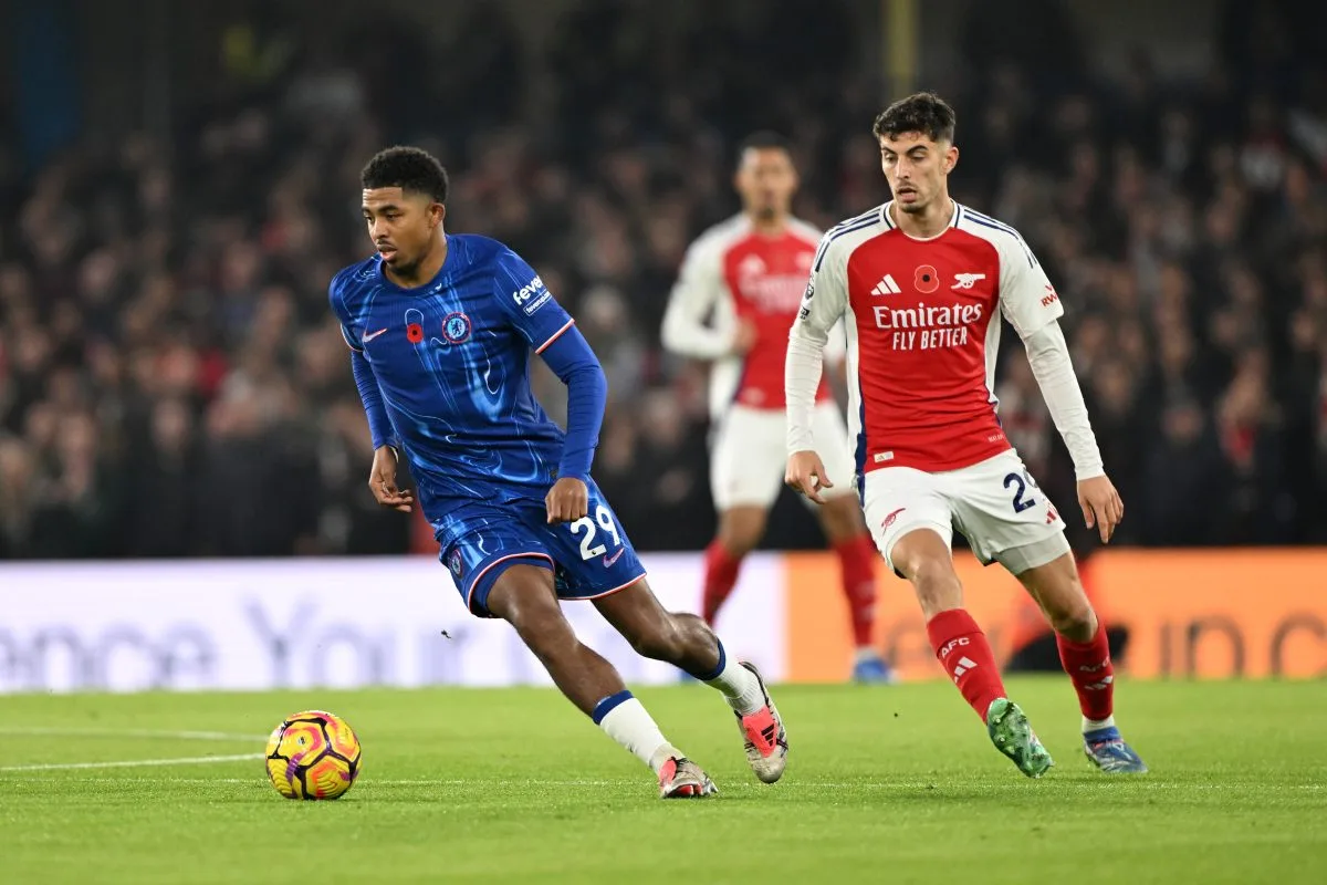 Chelsea tenté de recruter un défenseur central à la suite de la grave blessure aux ischio-jambiers de Wesley Fofana