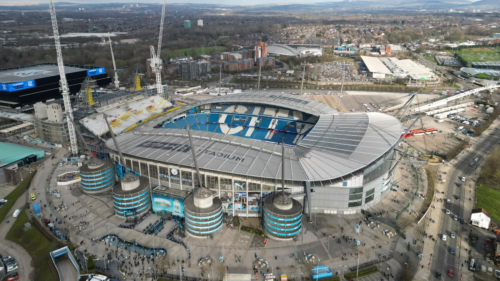Le club de Premier League pour ouvrir 300 millions de livres sterling de nouveaux stands en quelques mois et sera plus grand que le stade Emirates d’Arsenal