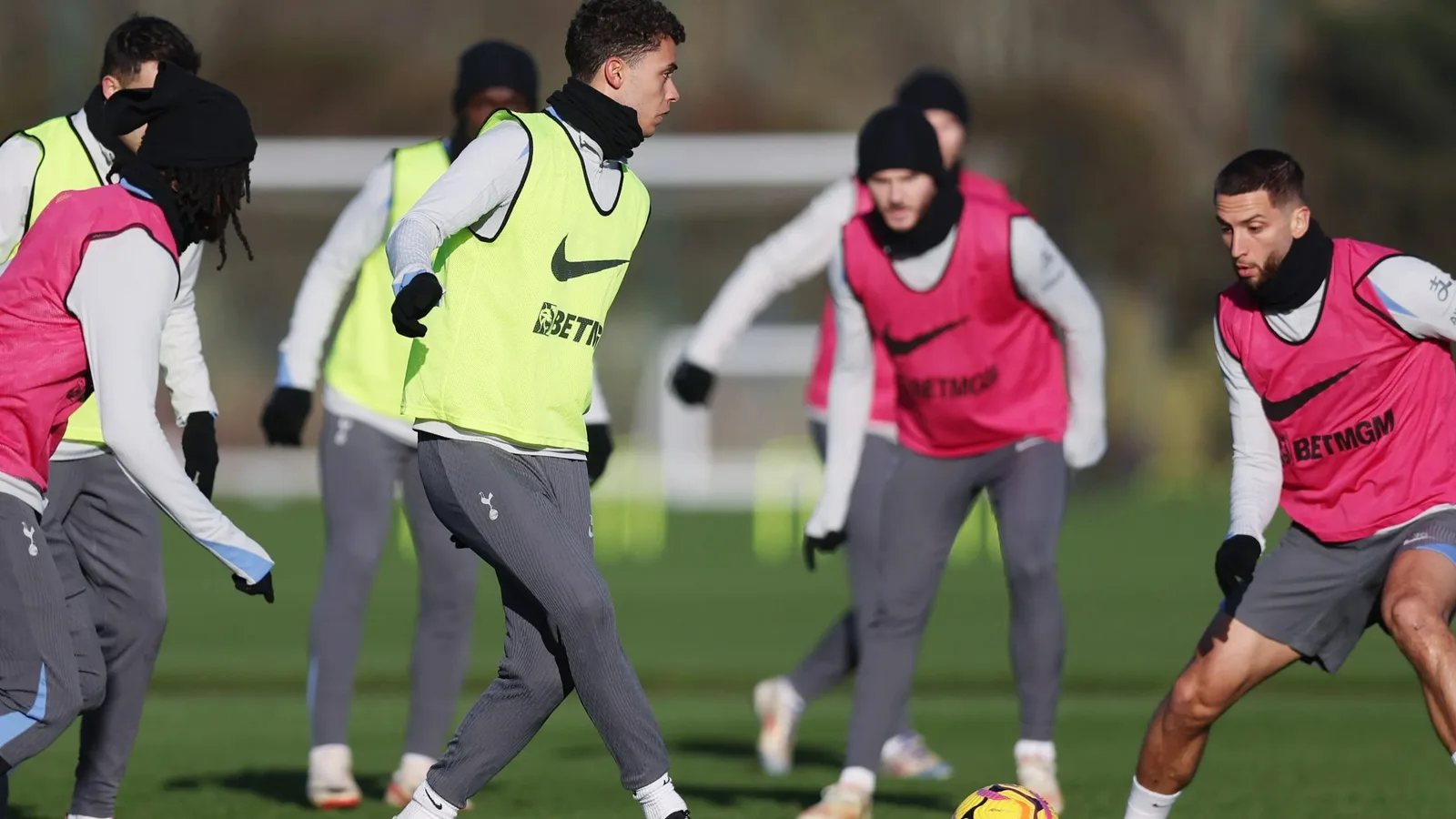 La crise à Tottenham s’aggrave alors que la maladie frappe le camp avant le choc de Newcastle avec au moins sept étoiles toujours portées disparues
