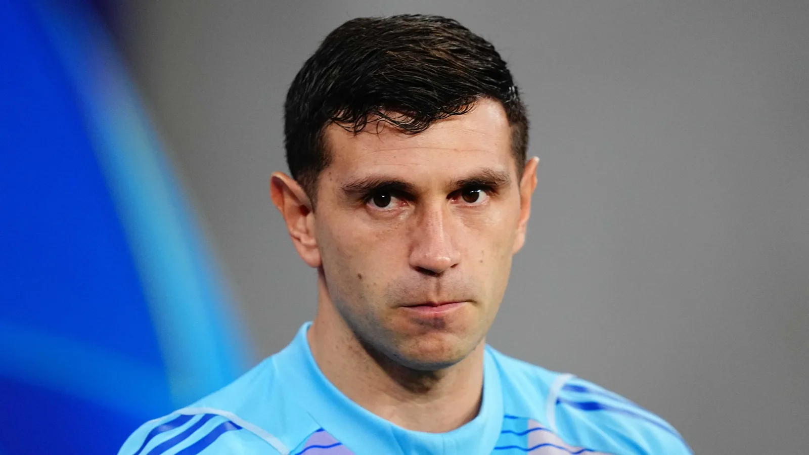 « Je prendrai ma retraite, je vous le promets, je vous le dis aujourd’hui » – L’as d’Aston Villa Emi Martinez fait une révélation choc