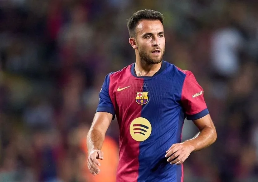 Hansi Flick appelle à écarter la star de Barcelone comme option de milieu de terrain